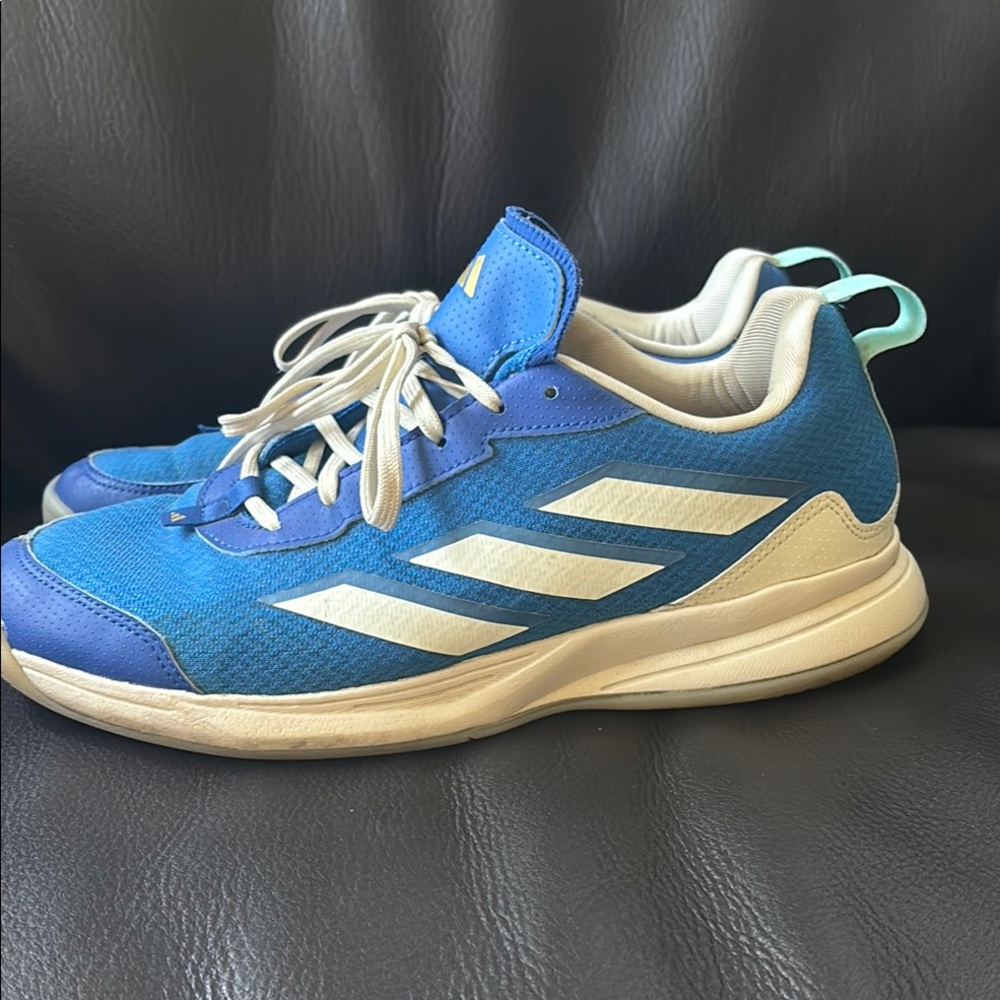 Adidas Ava Flash Adidas Athletic Shoe. Worn twice. Too tight for me. - Picture 4 of 7